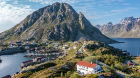 Sundet Lofoten - fjell- og havutsikt